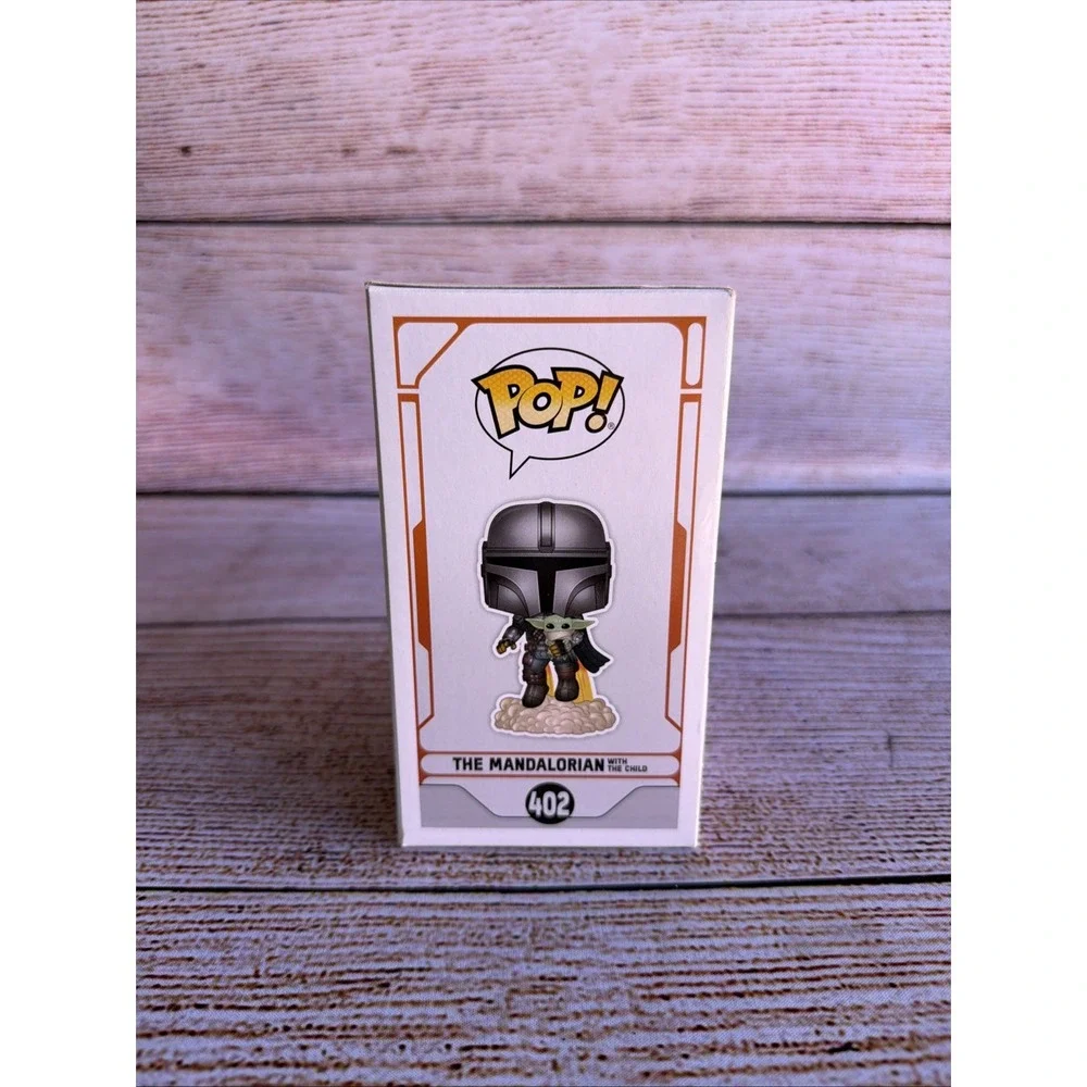 Funko Pop Star Wars The Mandalorian with The Child 402 Vinyl Figure New